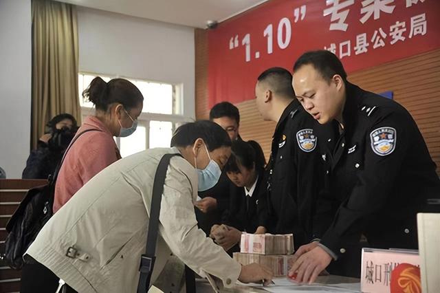 老年人相亲成内娱顶流：论搞对象，你大爷还是你大爷-24.jpg