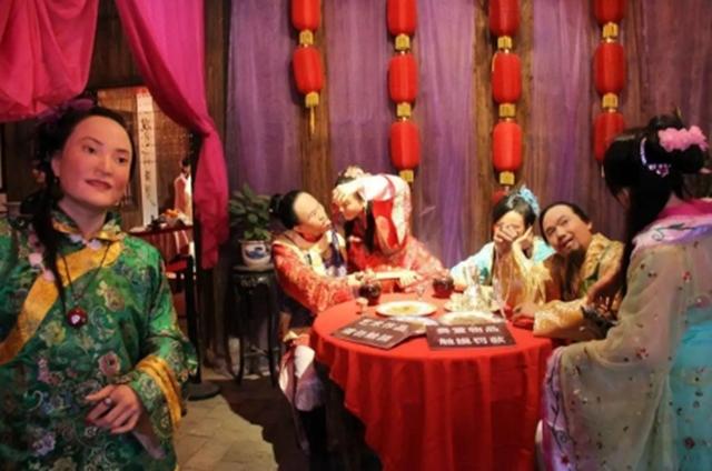 看了鸨鸟怎么交配，才知道古代青楼的老板娘，为何都叫“老鸨”！-8.jpg