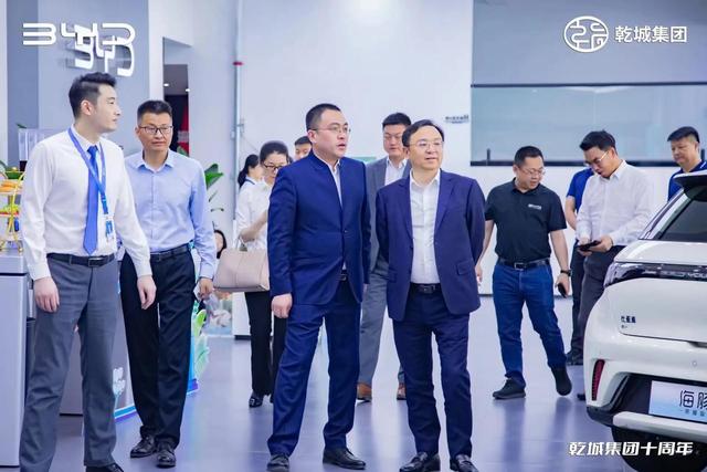 上千人被骗，比亚迪经销商爆雷，20家店人去楼空，曾是第一旗舰店-3.jpg
