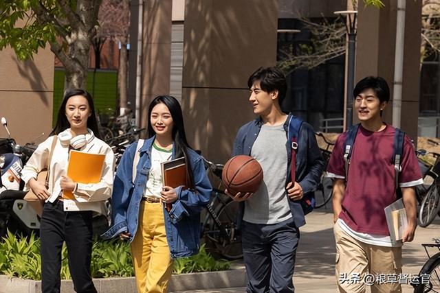 当男孩们在升学路上集体消失，100个大学在校女生对应仅58个男生-1.jpg