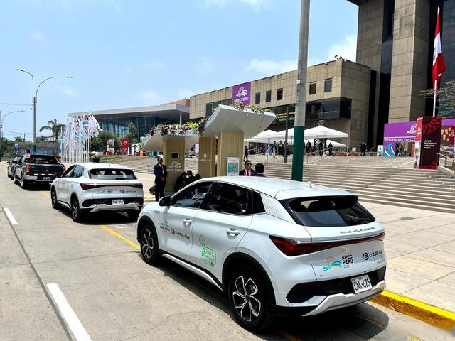 美国人瞒着白宫，跑去墨西哥人肉背回中国车，一算账：省下 2 万刀-26.jpg