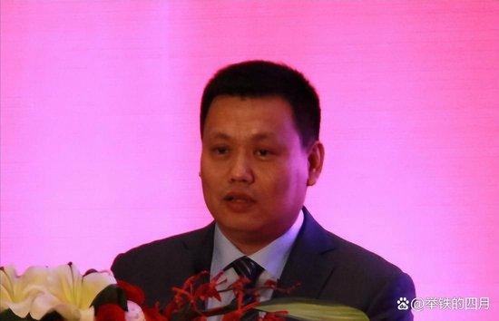 三个北大经济学同窗五年内全部离世：高善文55岁、王国斌57岁、李勇更早，金融圈的职业透支有多狠-4.jpg