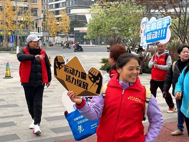 Deepseek预测：5年后，中国将是彻彻底底的小生意时代！-8.jpg