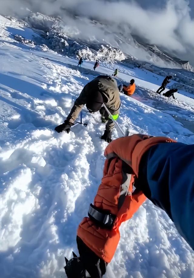 云南失联男子找到！遗体成碎尸，救援队曝内幕，真正死因至今成谜-3.jpg