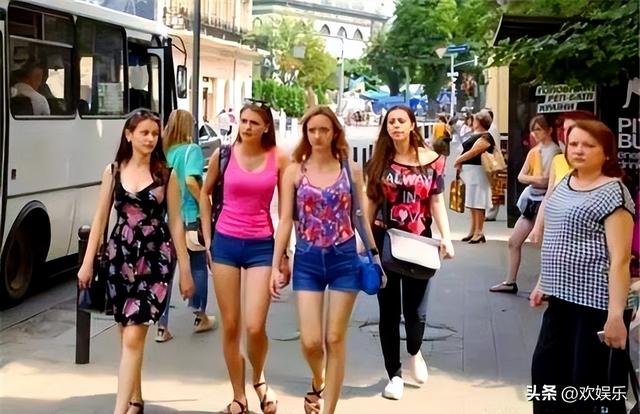 十女配一男都不够，成为世界上最缺男人的国家，美女多到嫁不出去-29.jpg